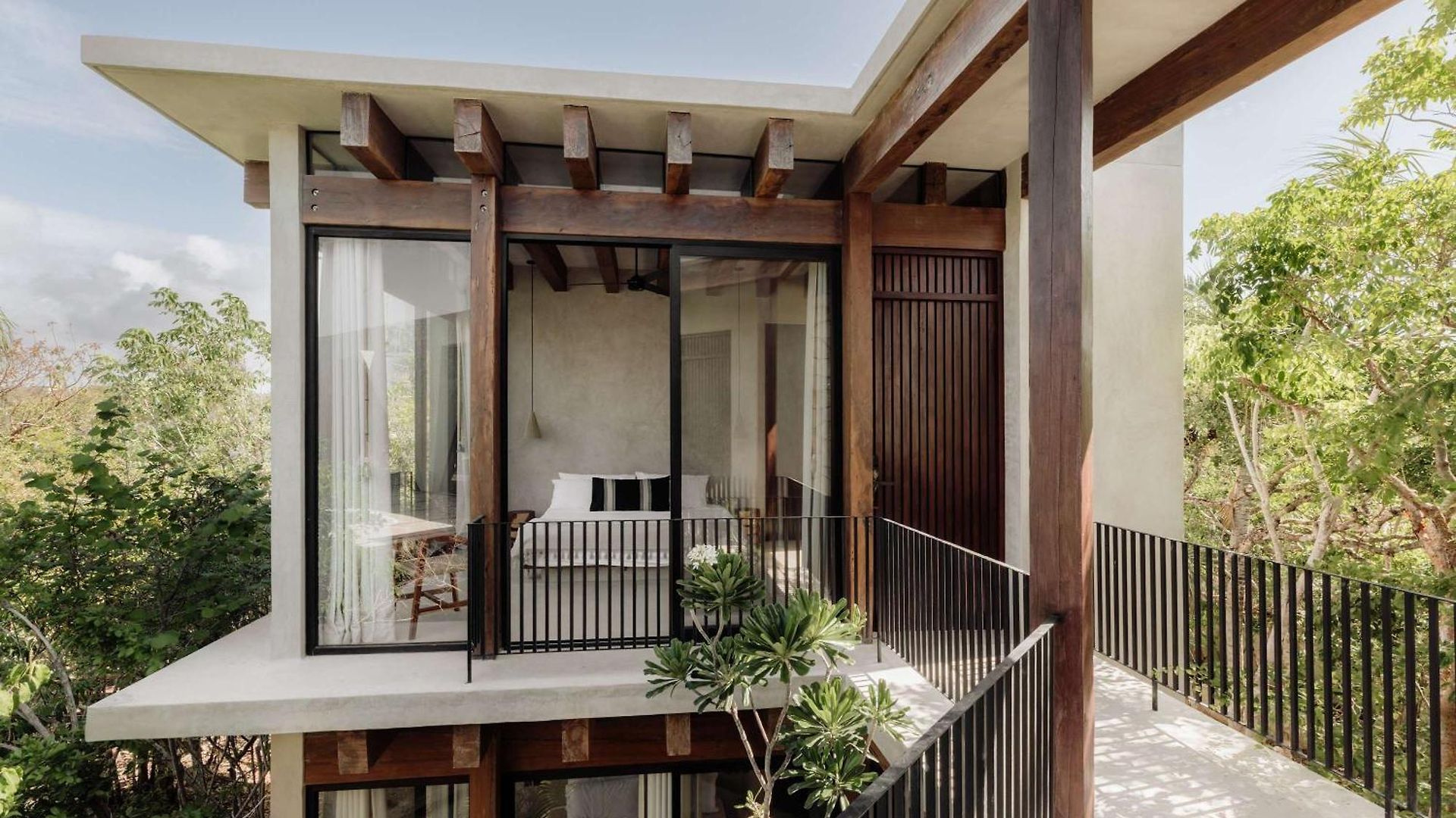 Jungle For 21 - Pool, Yoga & Concierge Holiday home