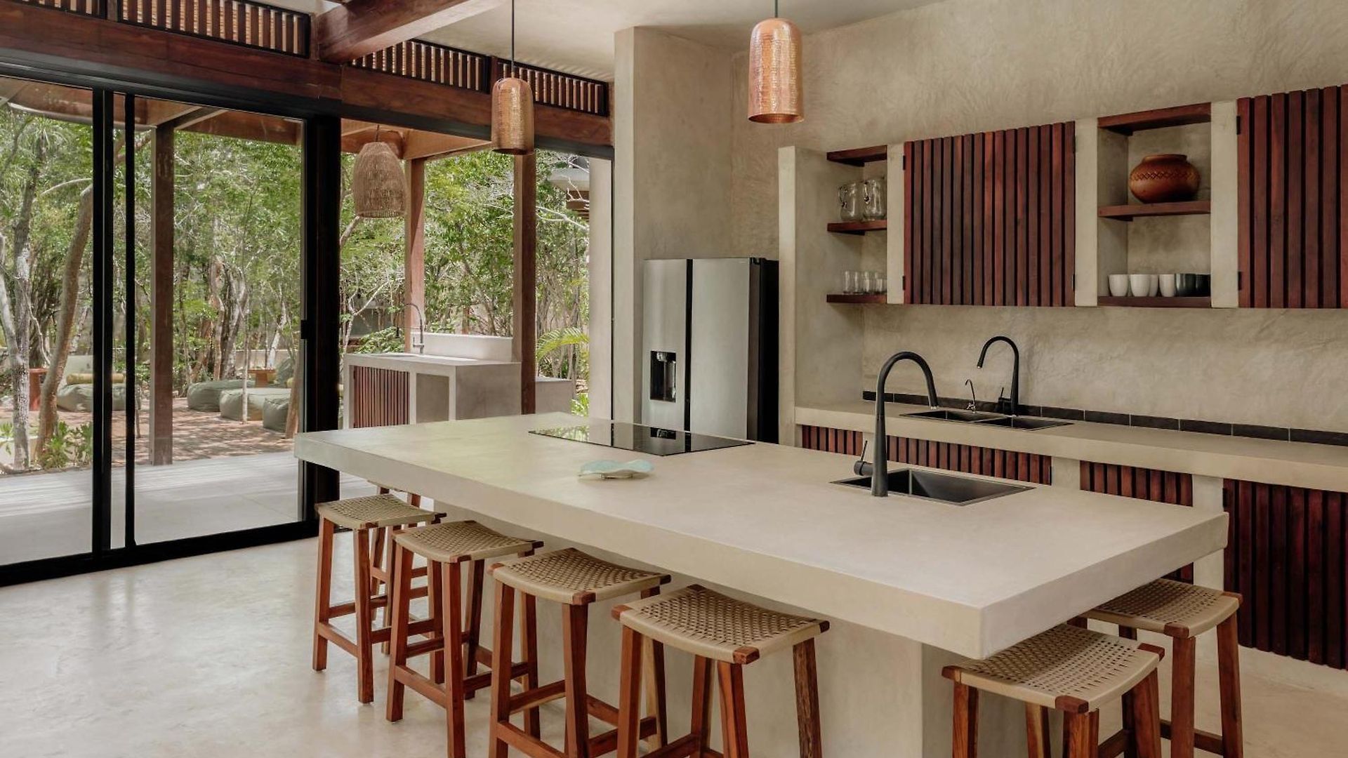 Jungle For 21 - Pool, Yoga & Concierge Holiday home