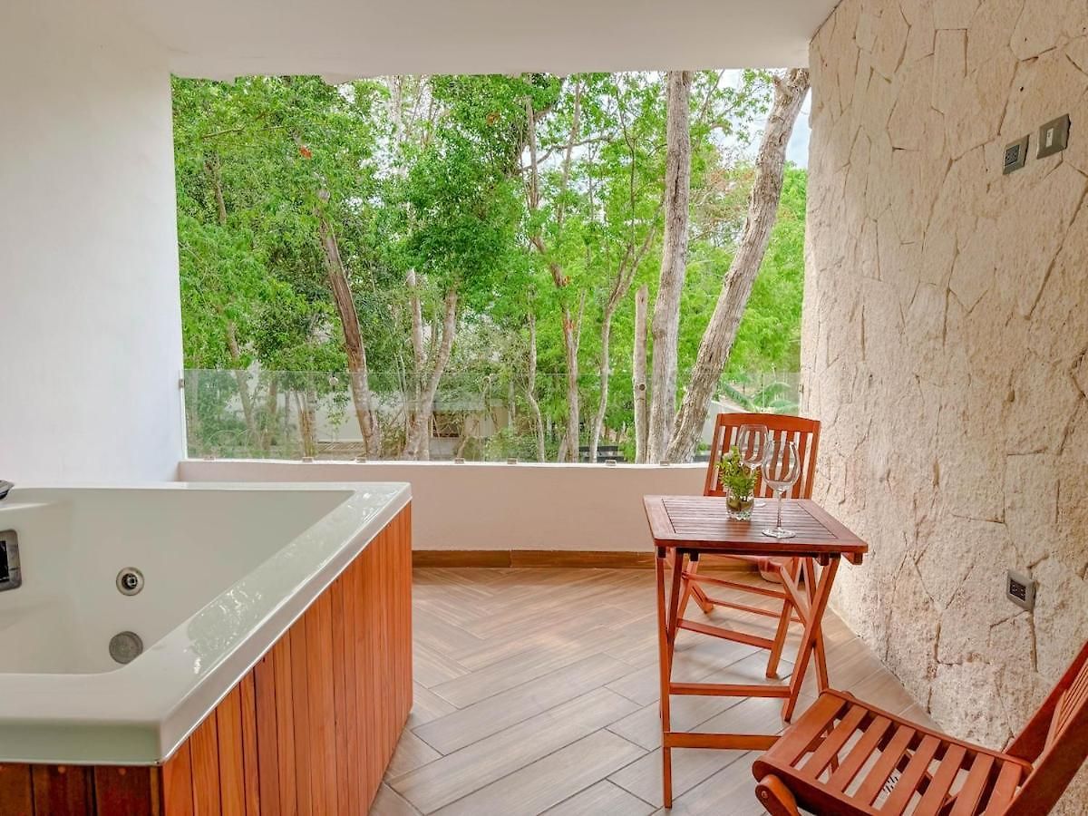 Incredible With Jacuzzi Naia C19 Apartment