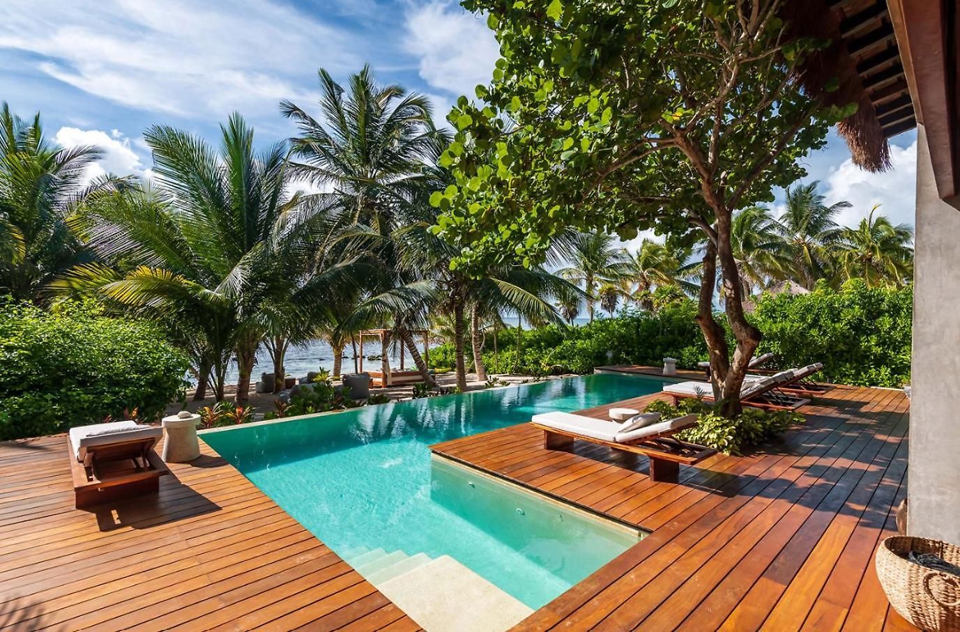 Beachfront Tankah 3 For 18 Guests! Villa *