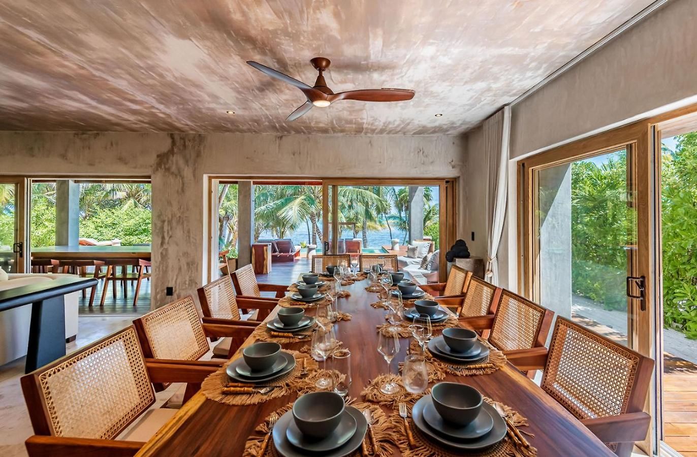 Villa Beachfront Tankah 3 For 18 Guests! Tulum