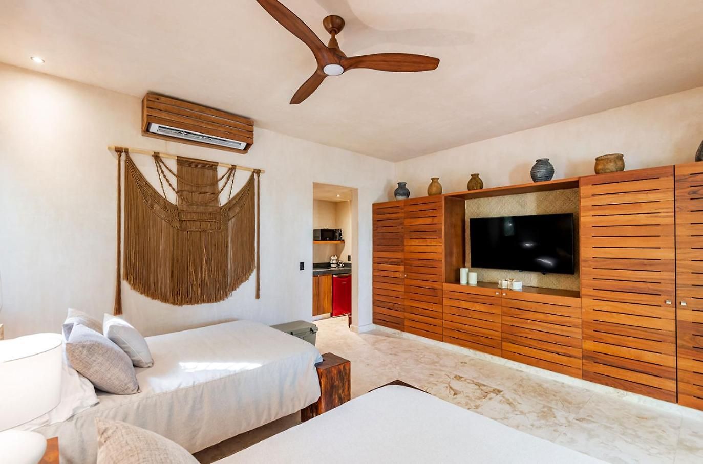 Beachfront Tankah 3 For 18 Guests! Villa Tulum