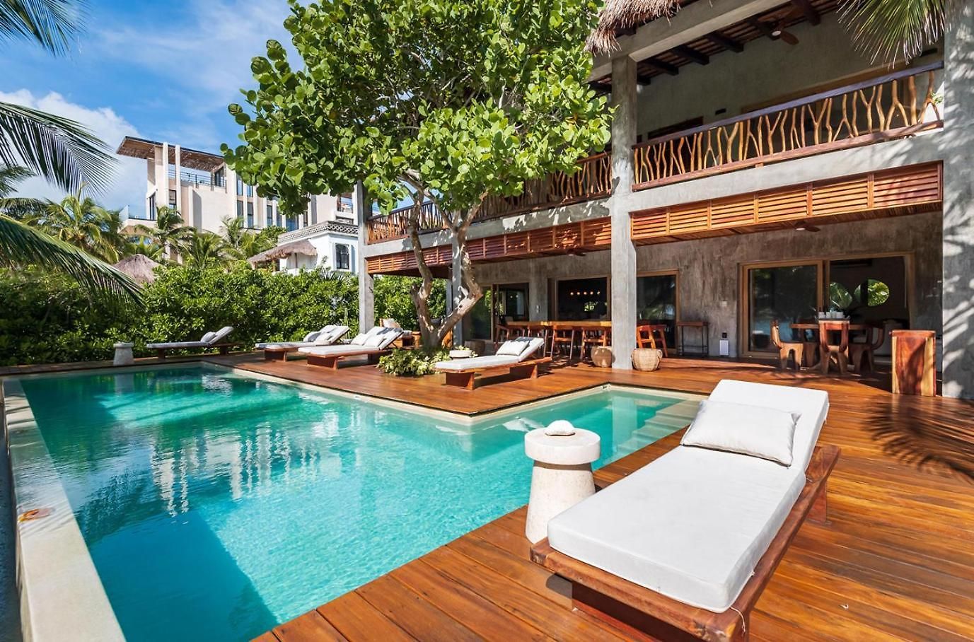 Beachfront Tankah 3 For 18 Guests! Villa