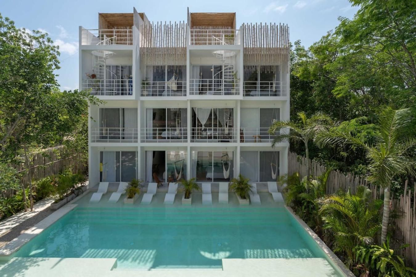 Apartment Modern And Stylish In Muuk *