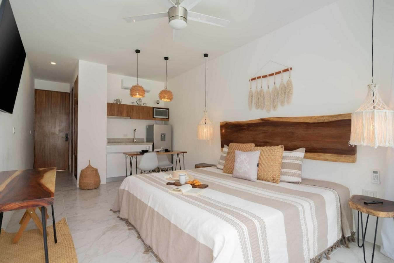 Apartment Modern And Stylish In Muuk