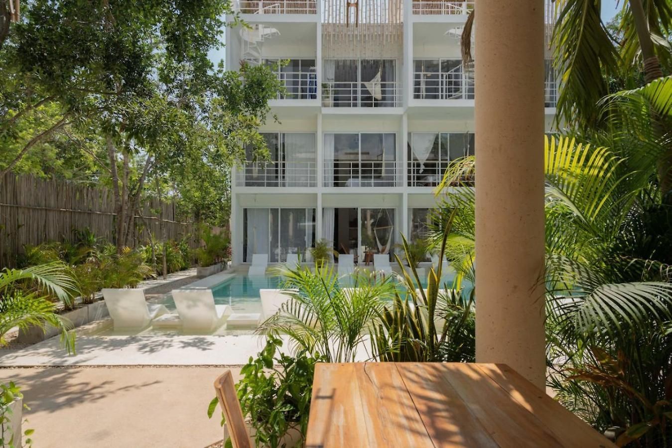 Modern And Stylish In Muuk Apartment *