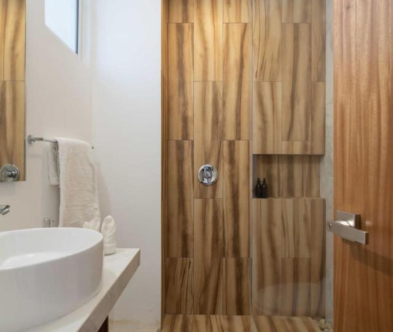 Modern And Stylish In Muuk Apartment *