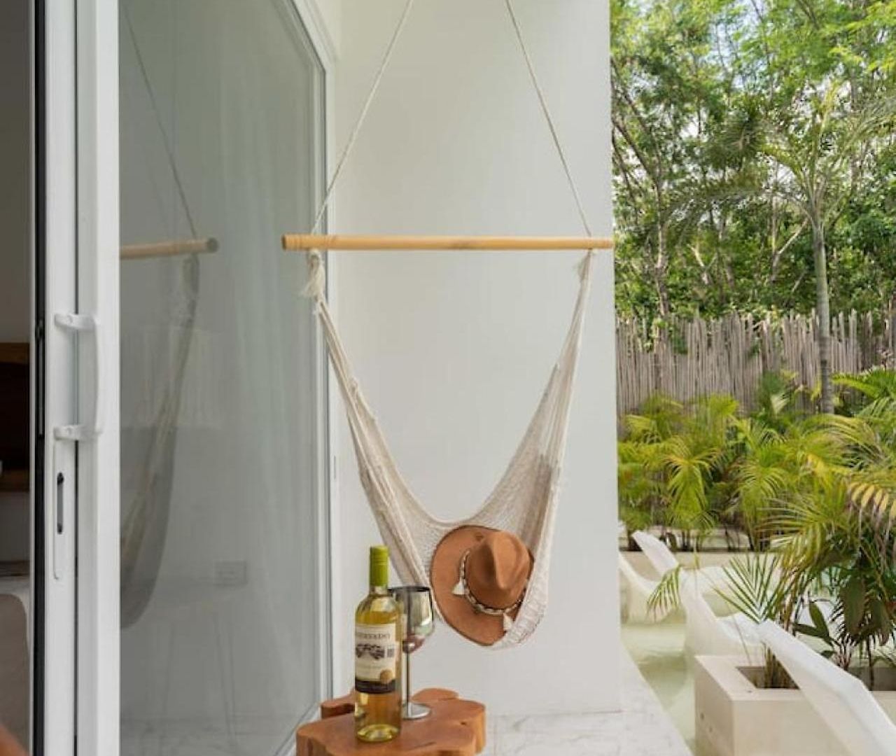 Modern And Stylish In Muuk