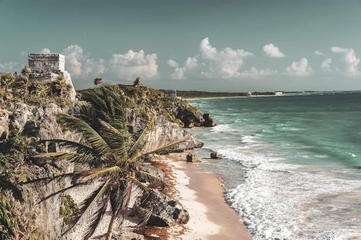 Stylish 3bd3ba In Tulum's Neighborhood