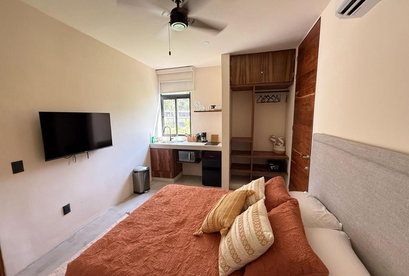 Luxury Near The Apartahotel