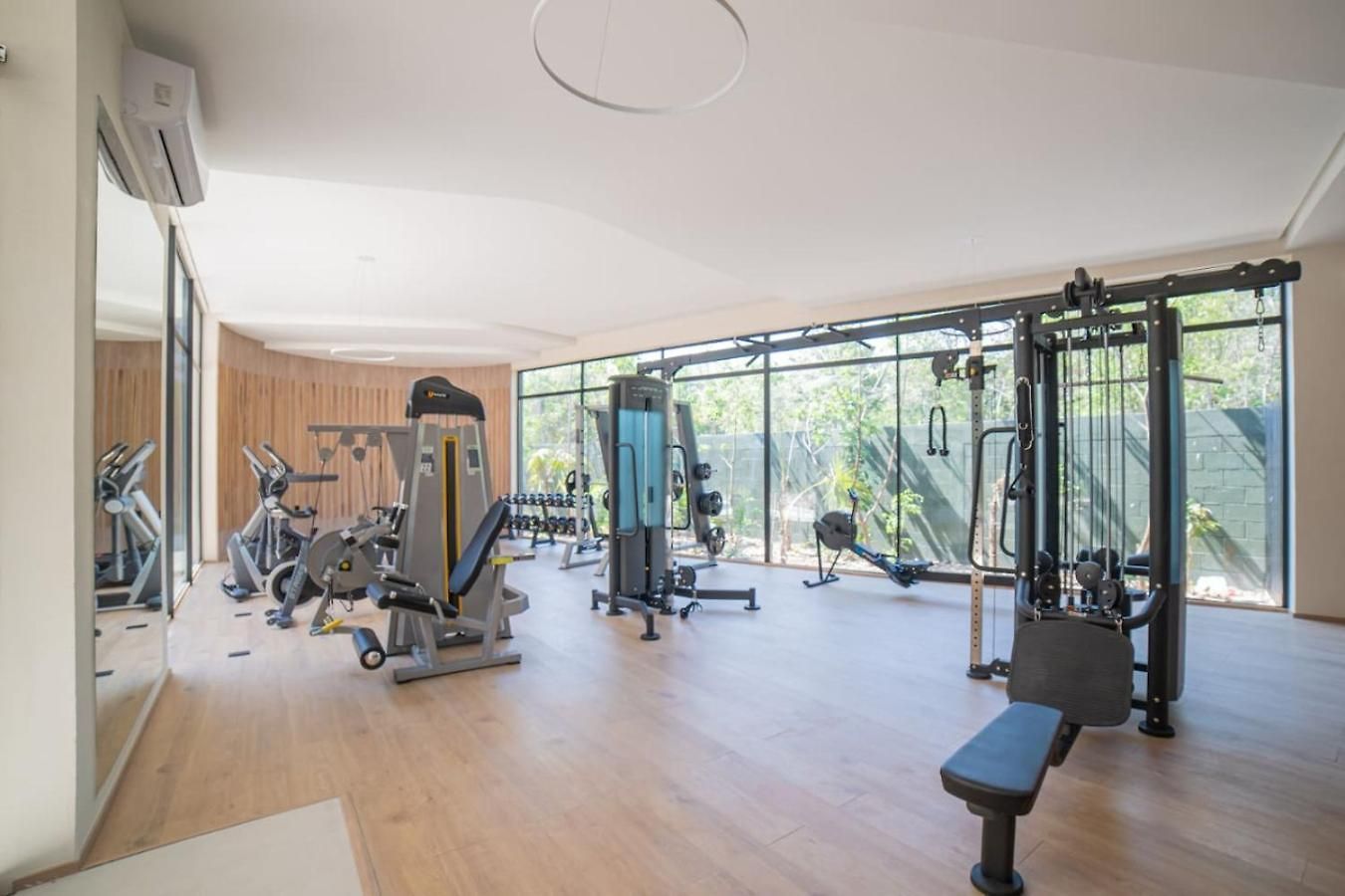 Apartment Luxury 3bd With Balcony And Rooftop Pool *
