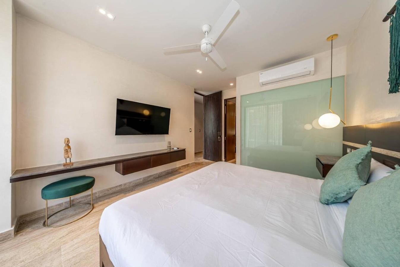 Elegant 2br W Rooftop Pool Close To * Tulum