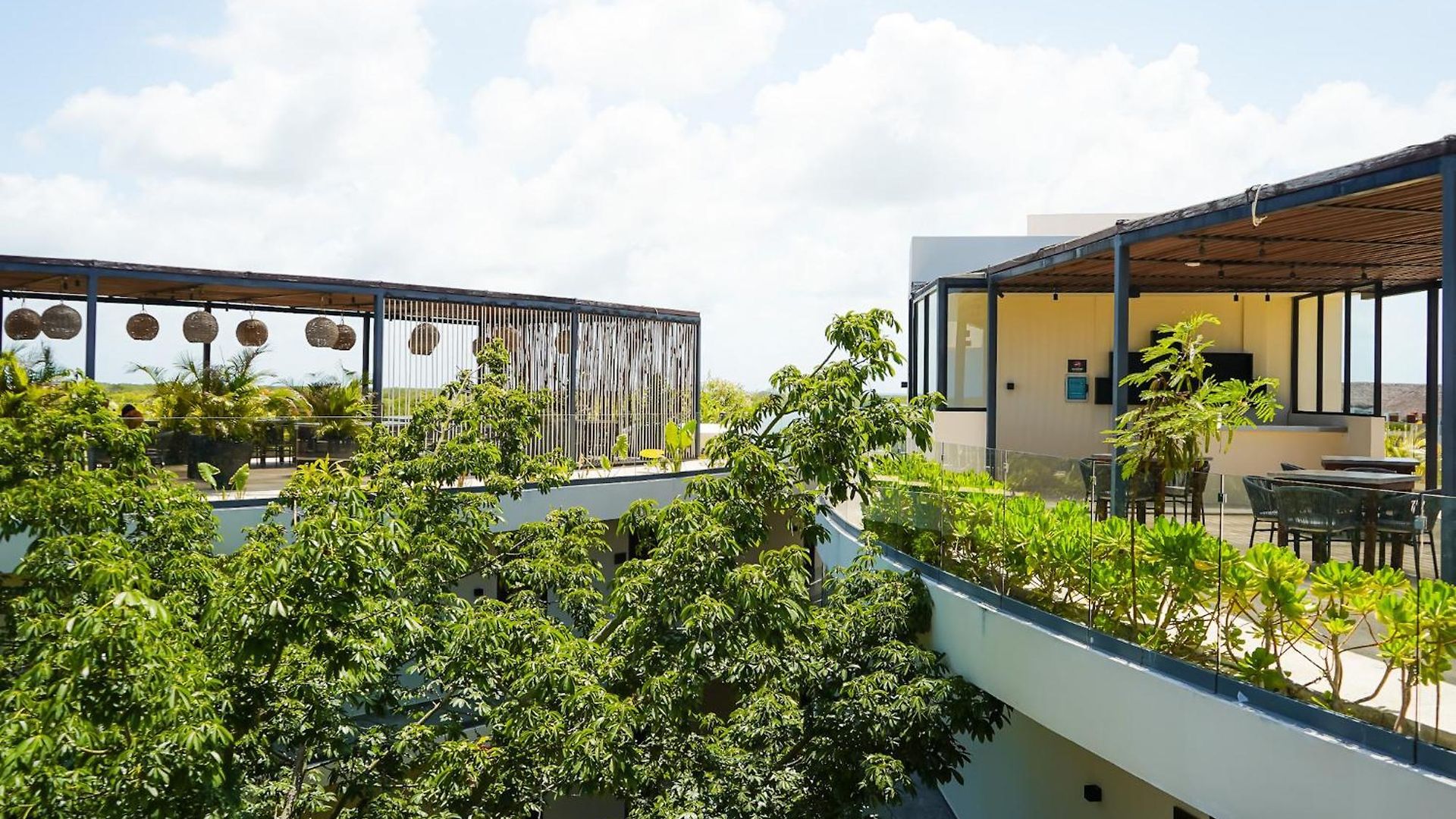 Mistiq Gardens Apartment *