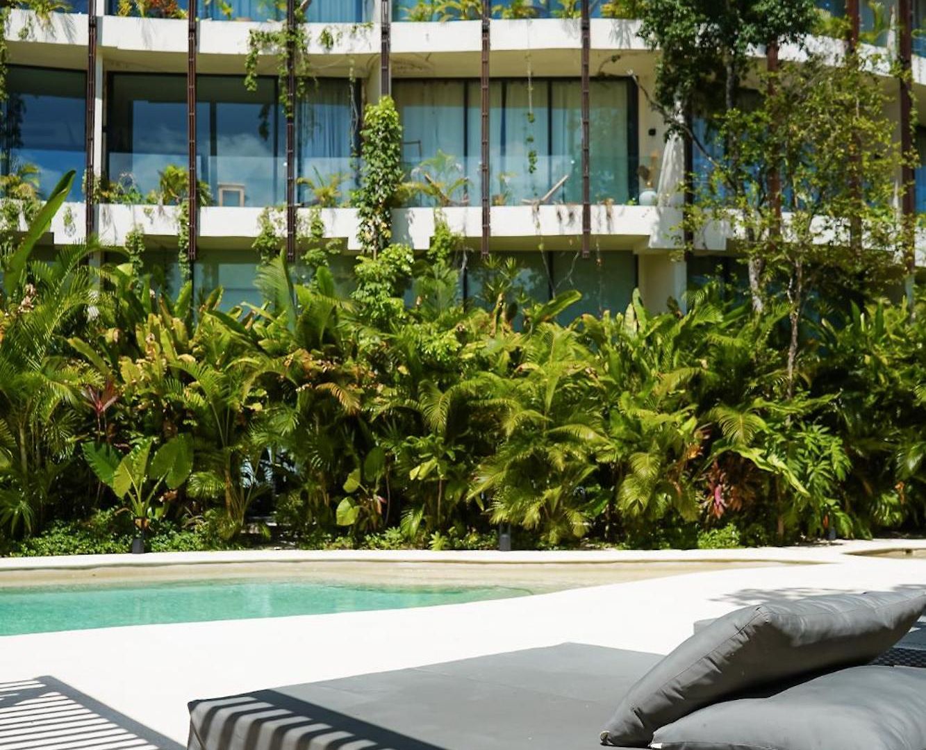 Apartment Mistiq Gardens
