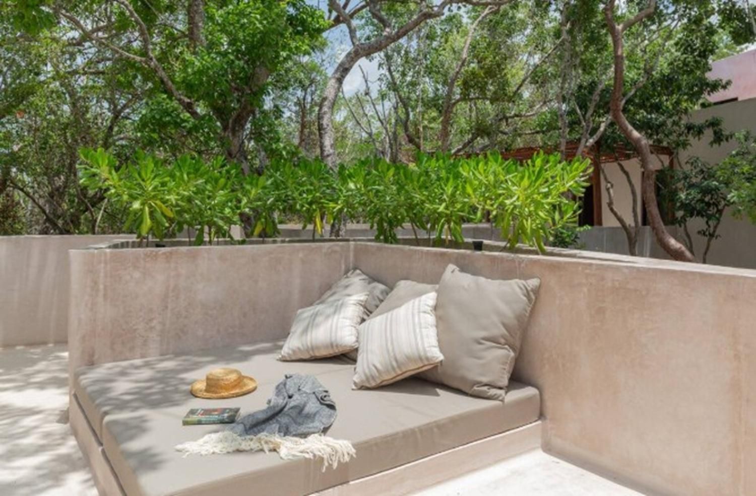Apsara Private With Plunge Pools