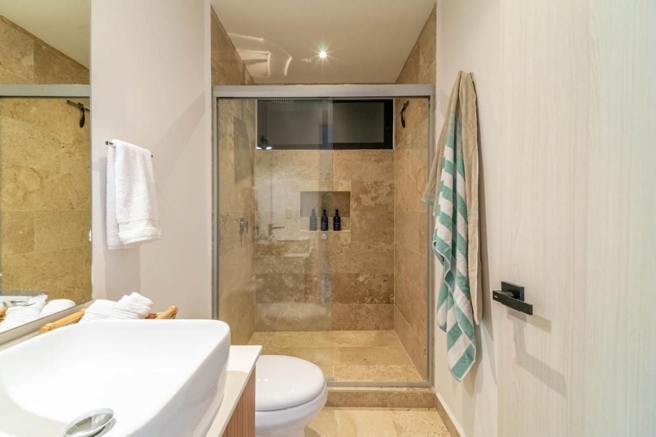 Lux 2 Bd Corner W Swim Up Pool Aldea Zama Holiday home