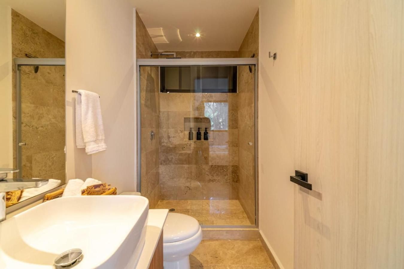 Lux 2 Bd Corner W Swim Up Pool Aldea Zama Holiday home
