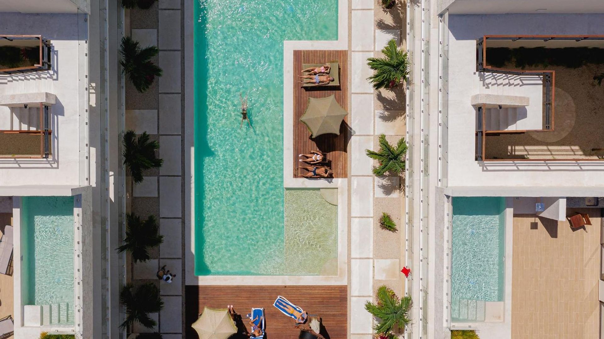 Penthouse Blue Luxury Kukulkan *