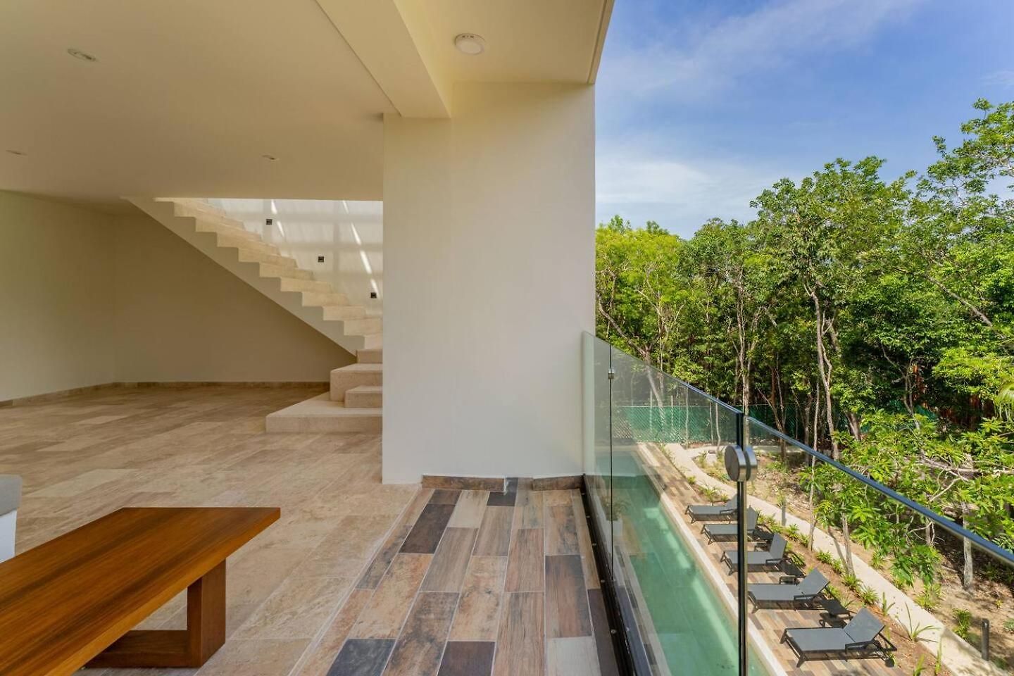 Luxury Coastal Vibes Park 101 Free Club Apartment *