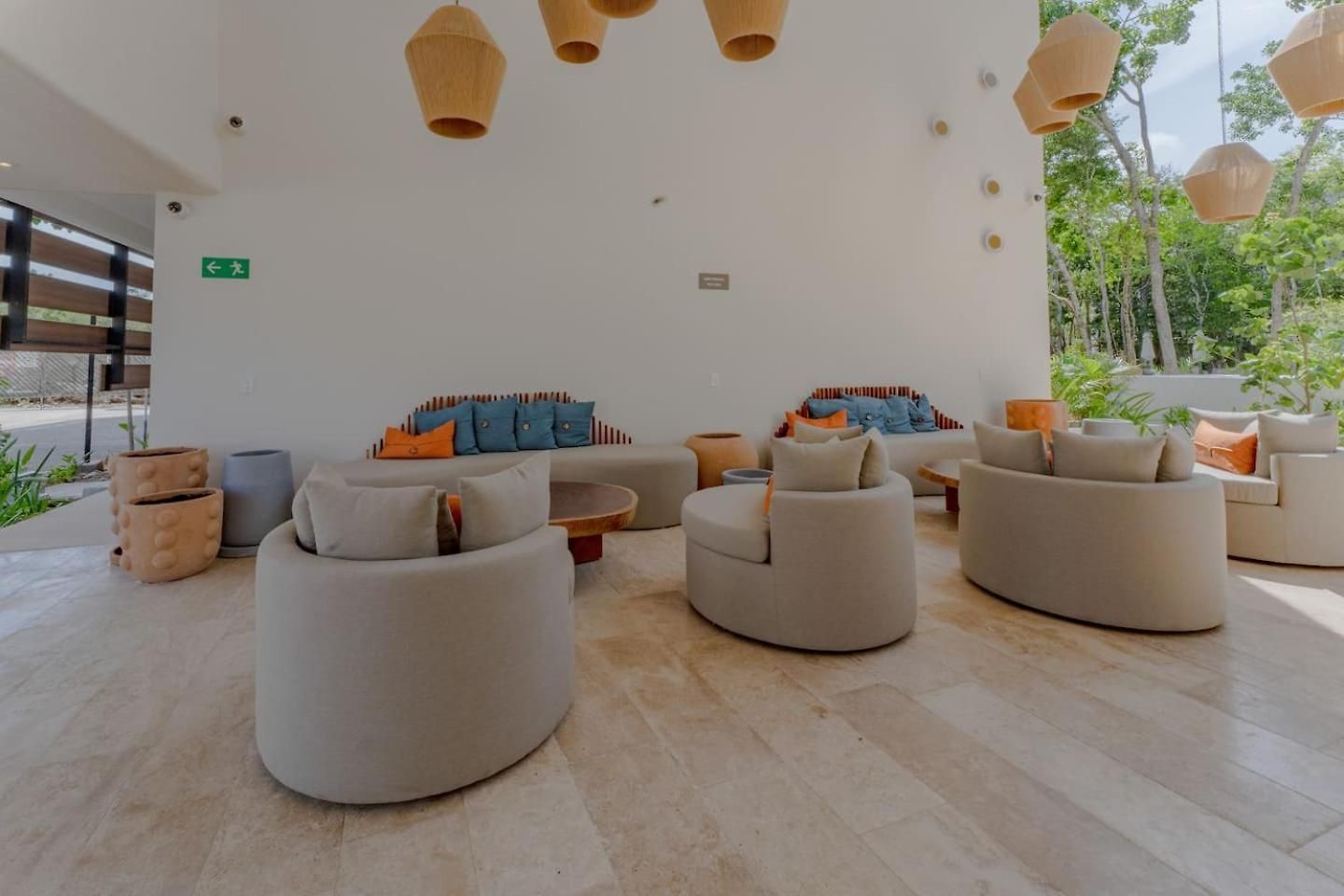 Luxury Coastal Vibes Park 101 Free Club Apartment