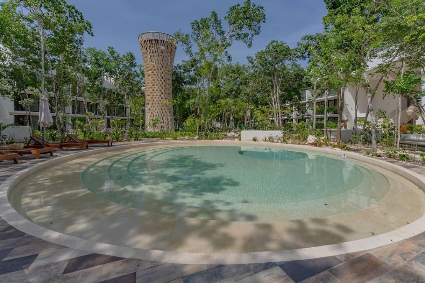 Luxury Coastal Vibes Park 101 Free Club Apartment *
