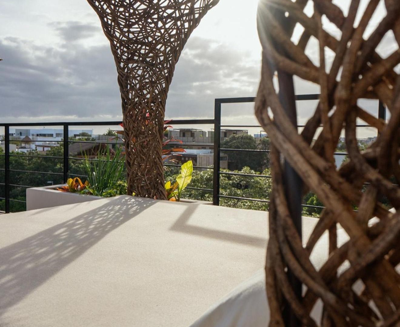 Apartment Downtown Penthouse With Private Pool, Rooftop Pool And Gym, Short Distance From Beaches, Restaurants & Nightlife