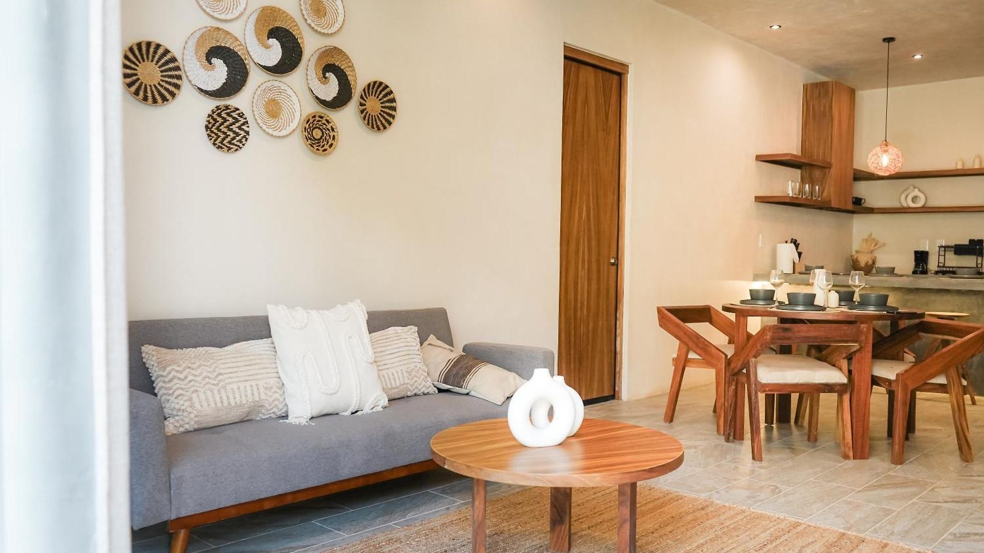 Otonomus Aparthotel