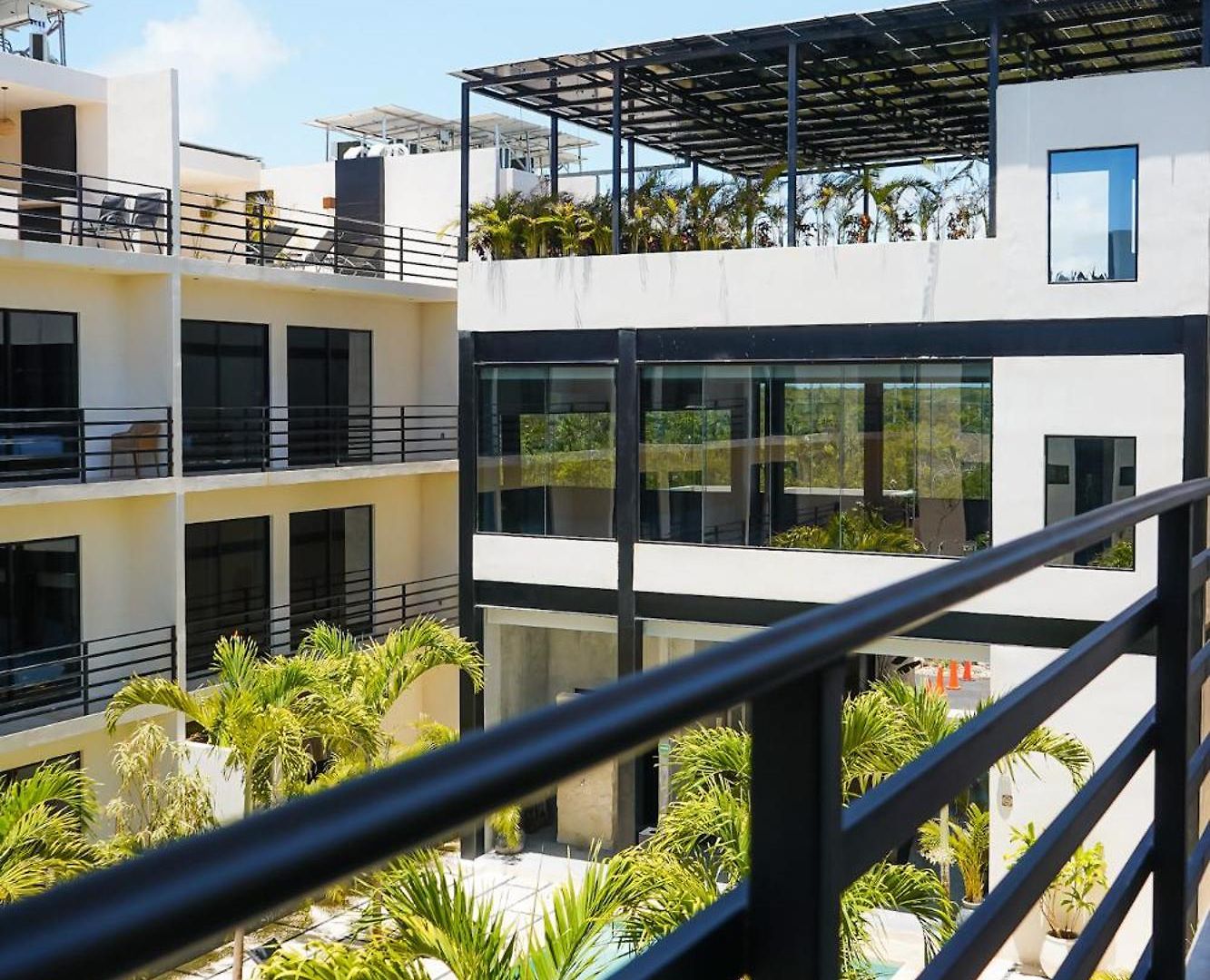 Otonomus Aparthotel Tulum