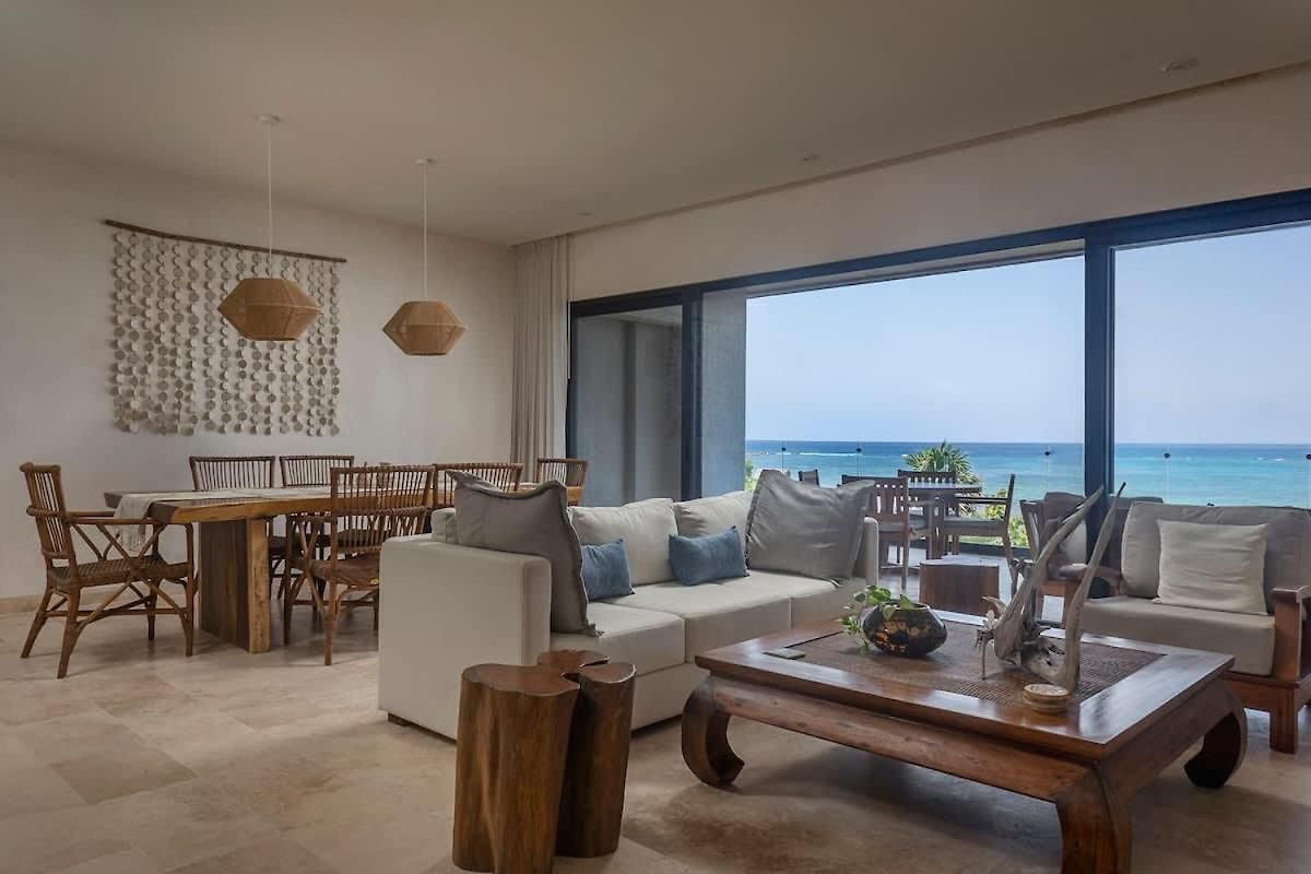 Apartment 3br Beachfront With Private Rooftop At Tankah Bay *