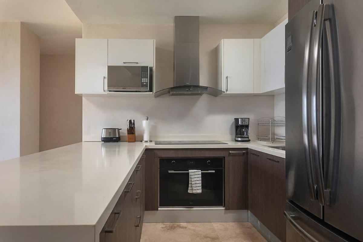 3br Beachfront With Private Rooftop At Tankah Bay *