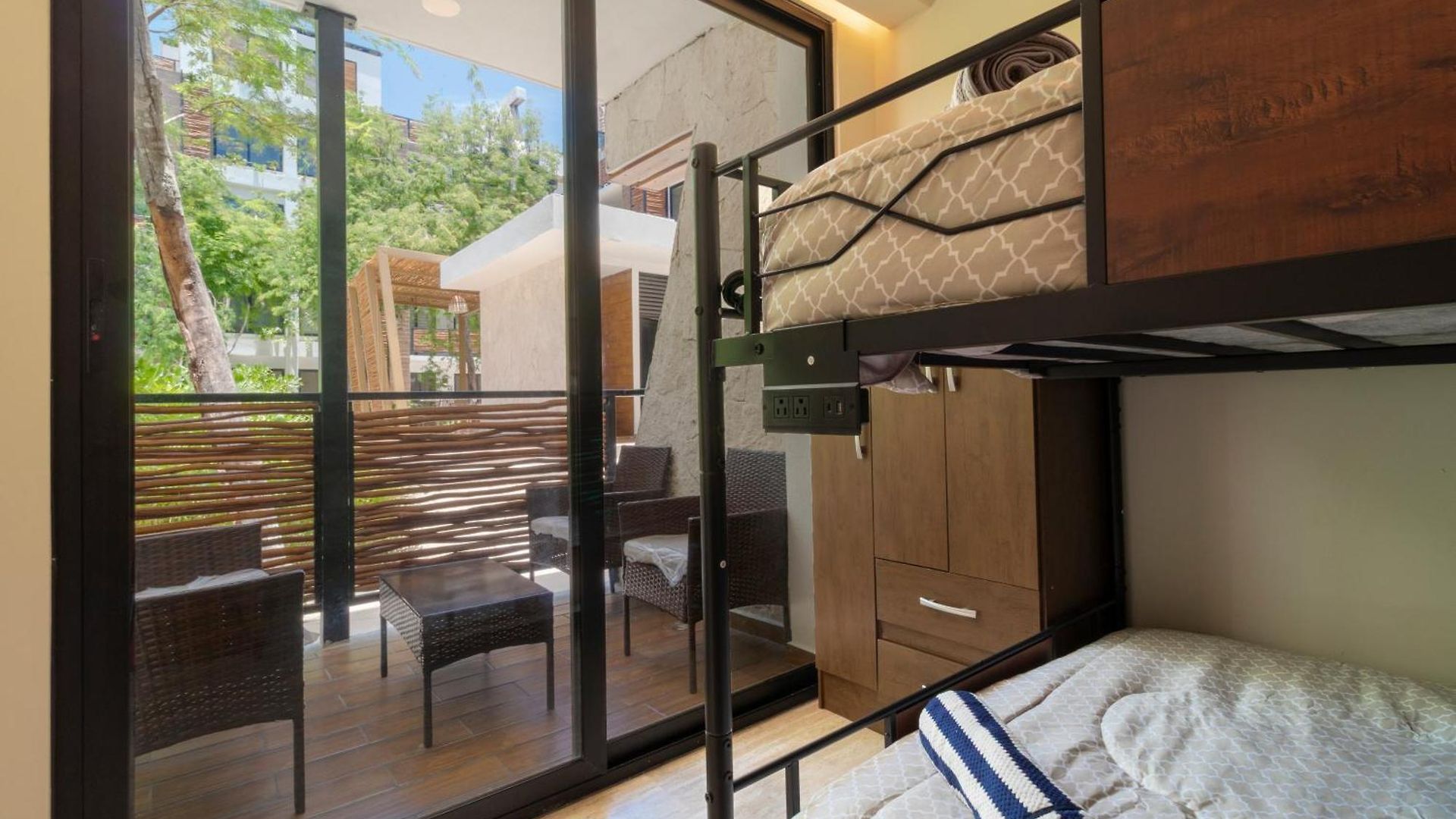 With Private Rooftop In Tulum, 2 Br *