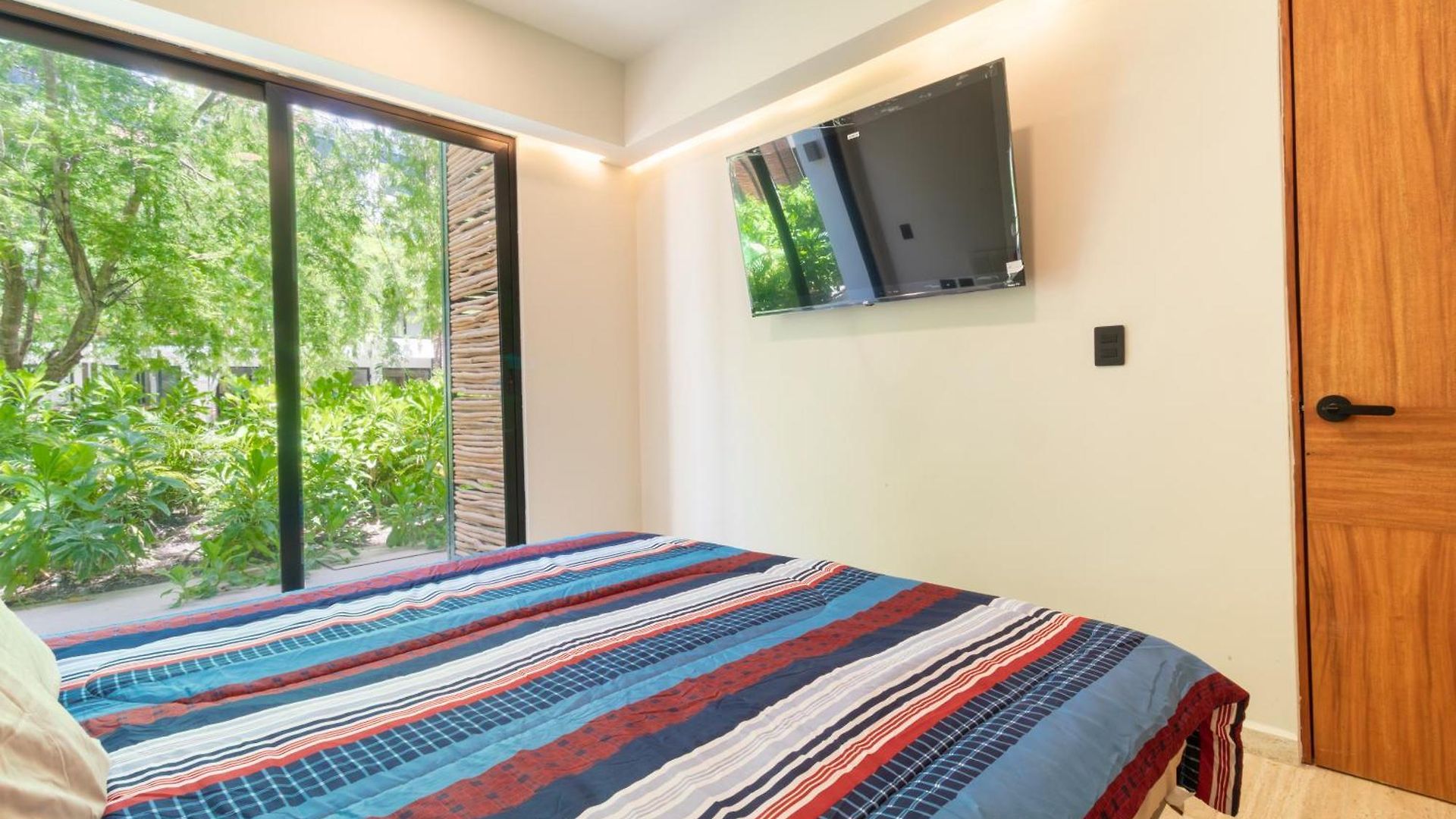 Apartamento With Private Rooftop In Tulum, 2 Br