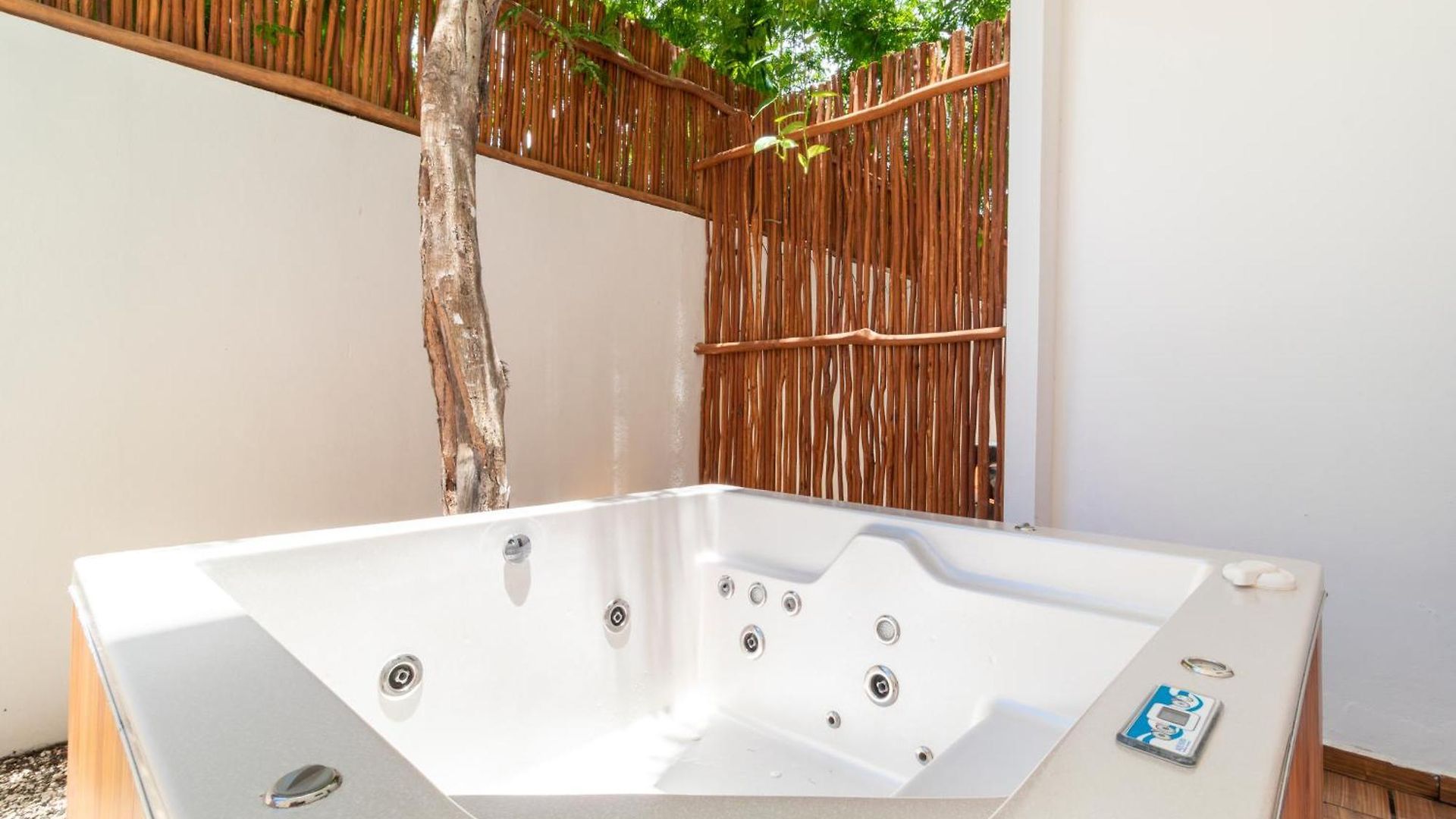 Apartamento With Private Rooftop In Tulum, 2 Br Tulum