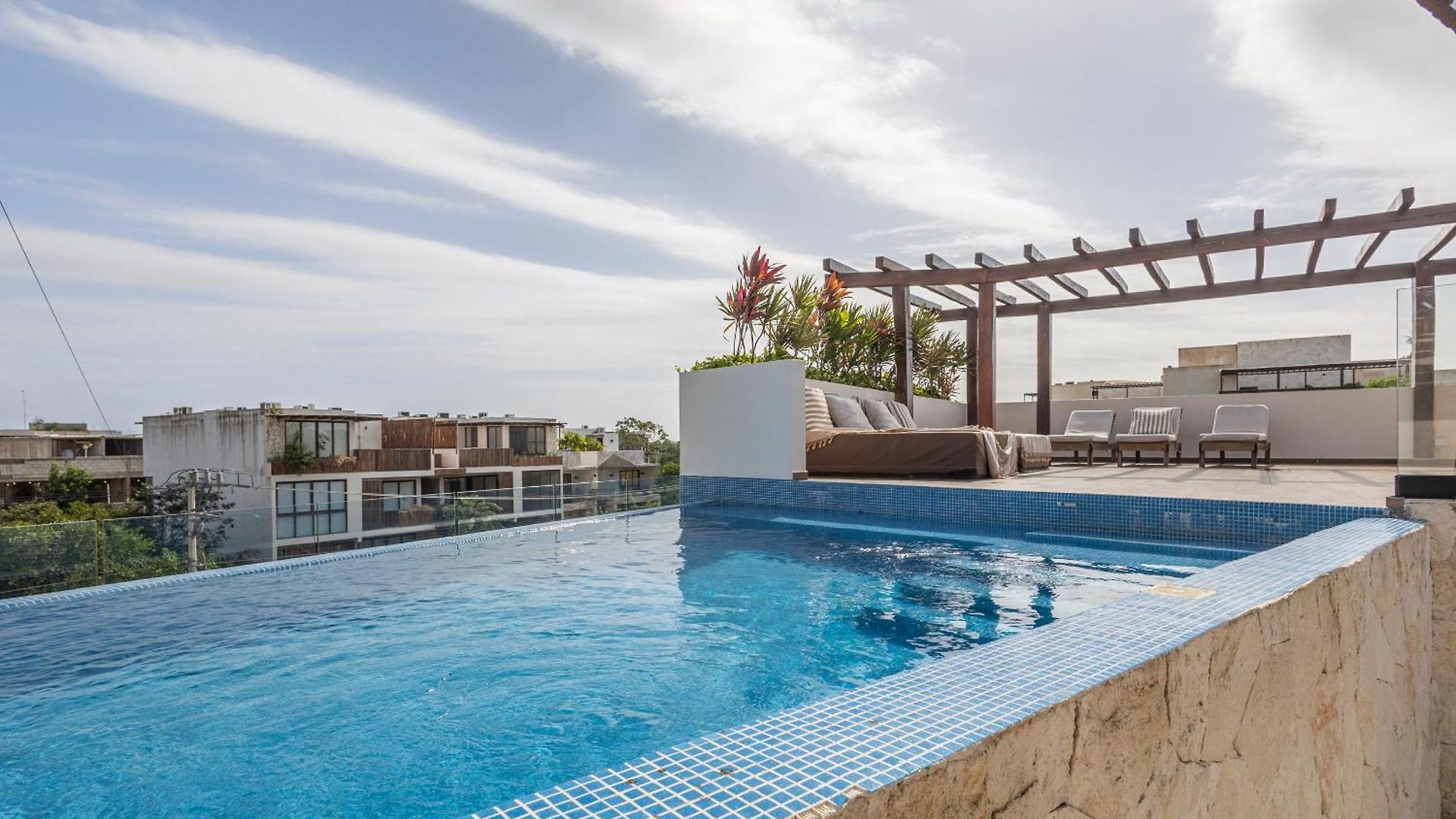 Chic Santal & Avenida 7 Apartment