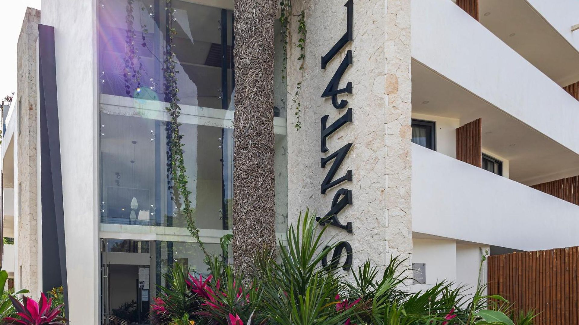 Chic Santal & Avenida 7 Apartment