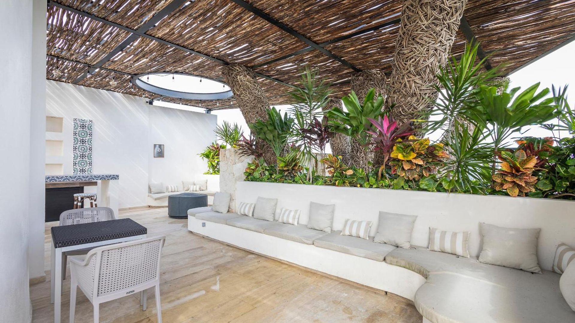Chic Santal & Avenida 7 Apartment