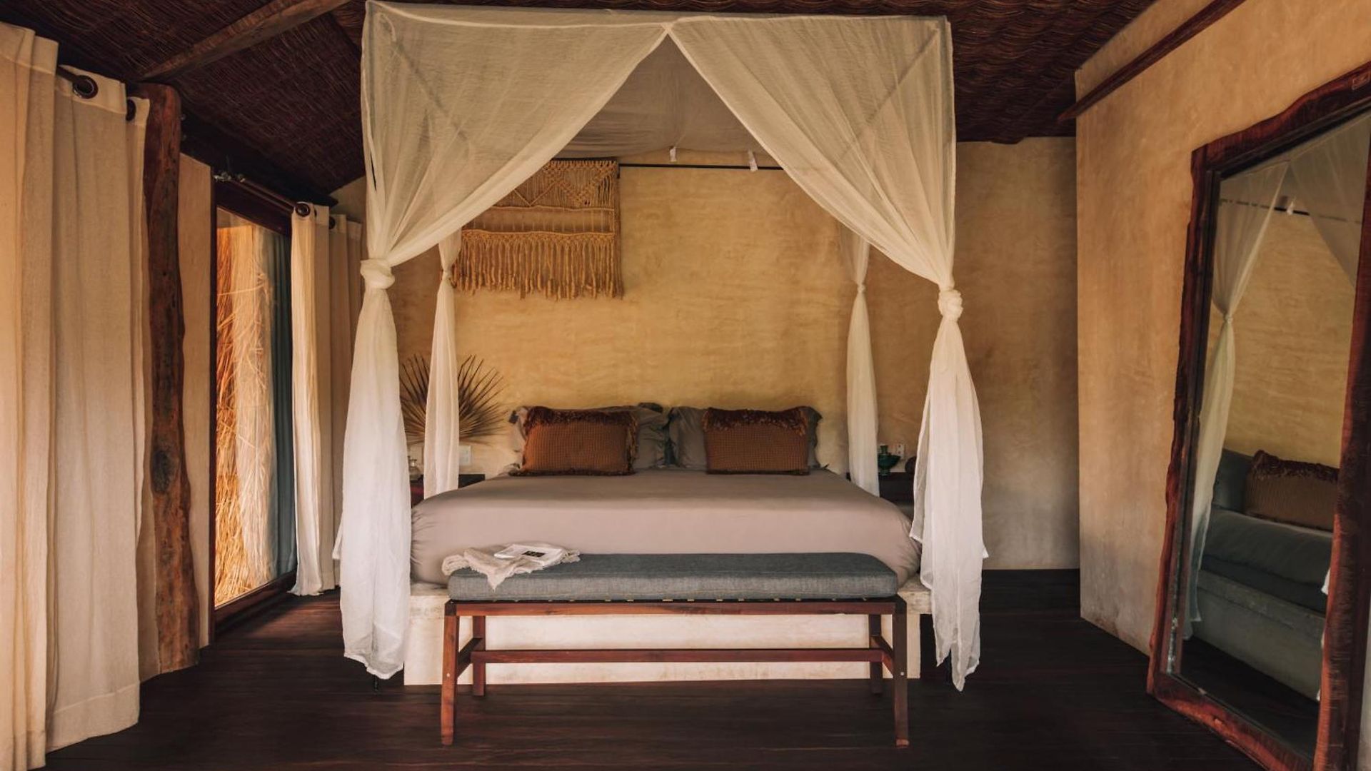 Hotel Radhoo (adults Only)