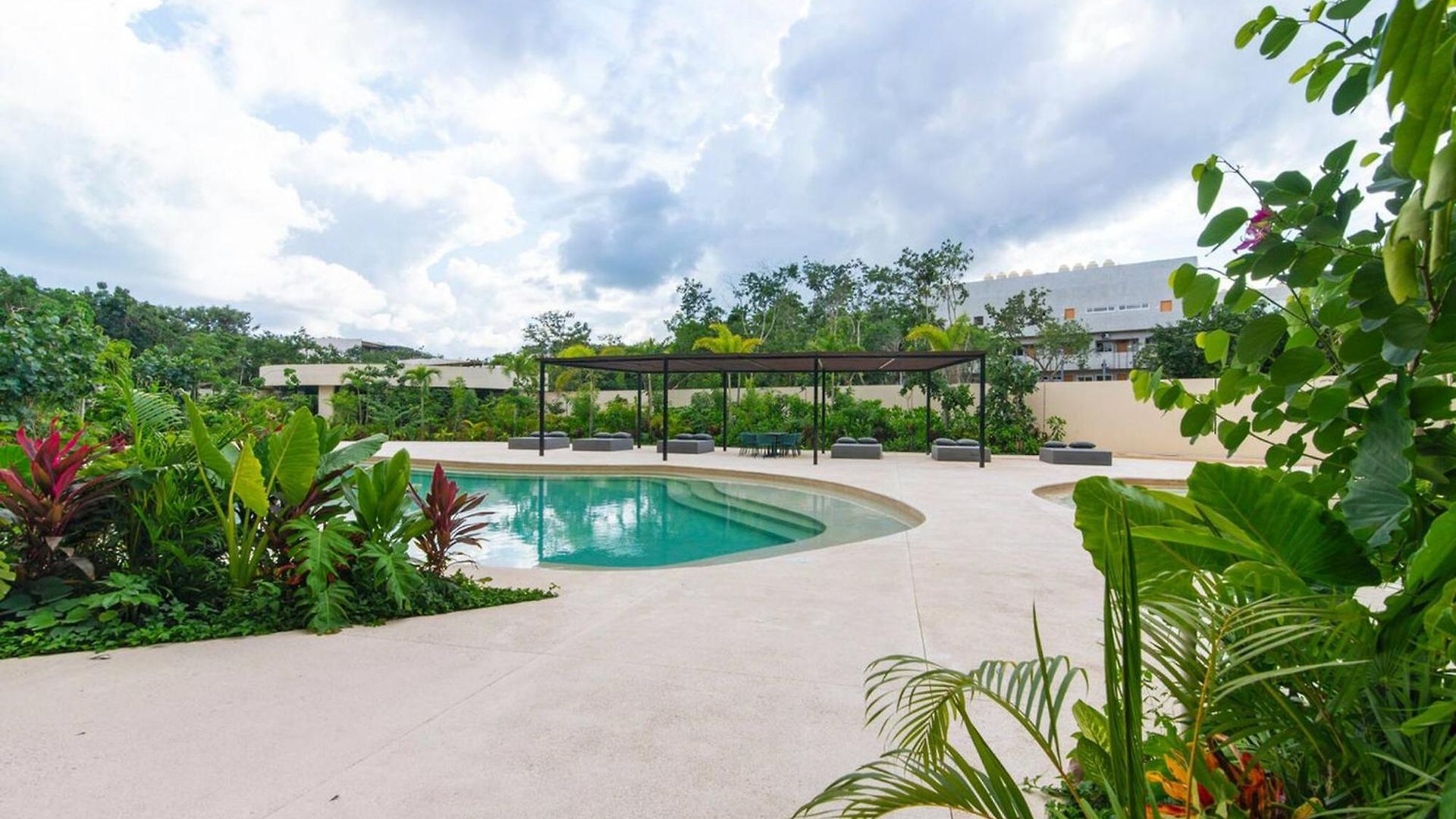 Holiday home Stylish Loft With Pool Access *