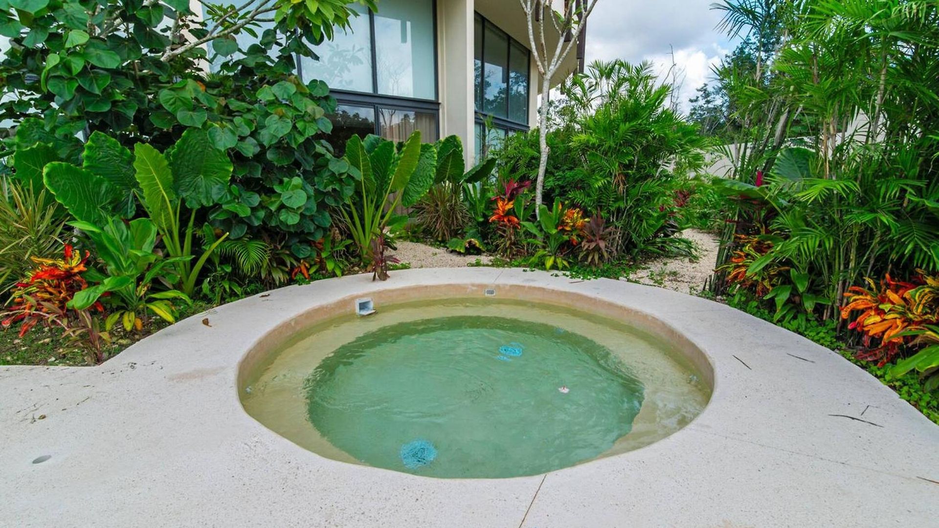 Stylish Loft With Pool Access Holiday home Tulum
