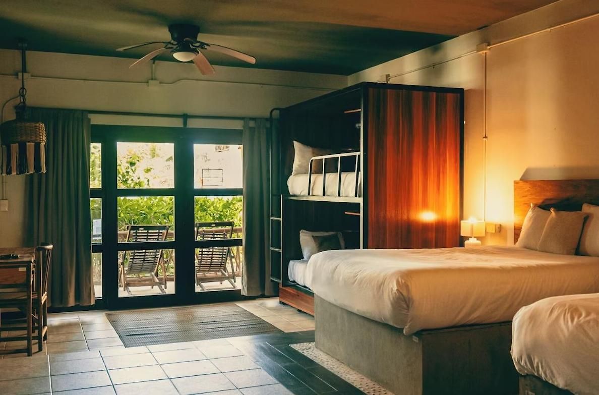 Mia Hotel