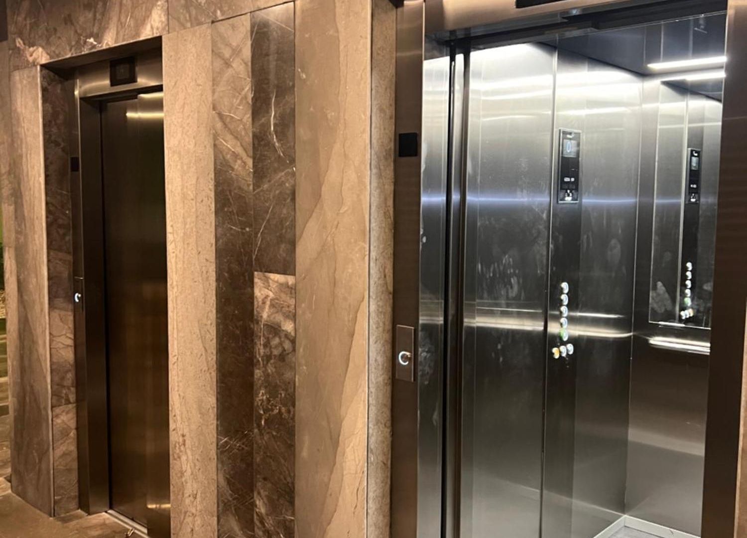 Exclusivo! 2 Dormitorios, 4 Camas, De 1 A 6 Huéspedes Con Terraza Directo A La Alberca Y Otra Alberca Azotea Wifi , Gym , Sauna, Elevador Y Mas!!!