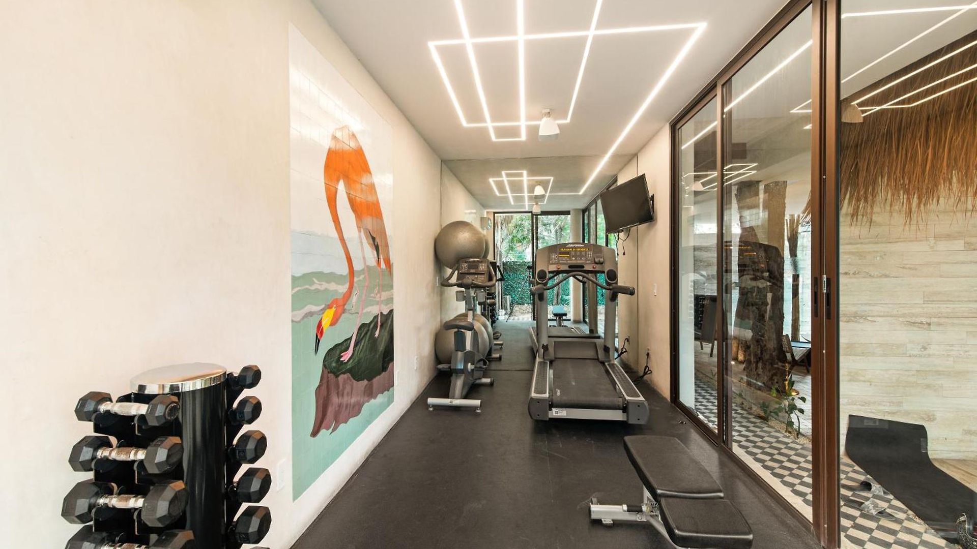 Apartment 308-303 Beautiful With 3 Bedrooms *