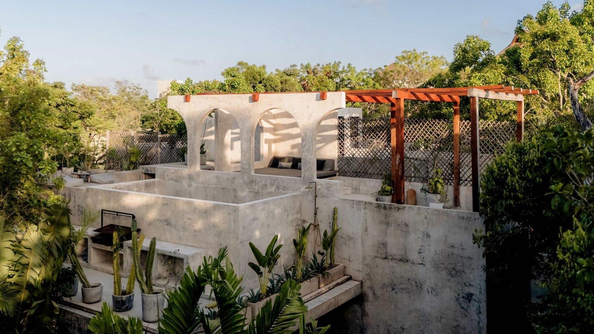 Shalva & Aviv Iconic 200m * Tulum