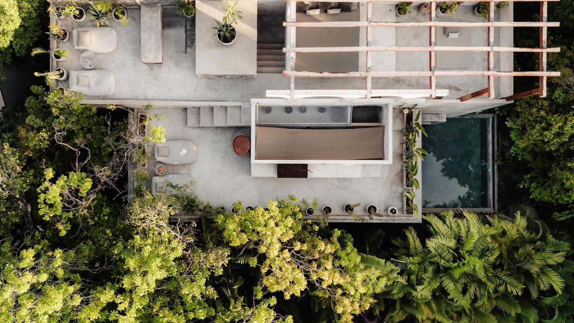 Shalva & Aviv Iconic 200m Villa *