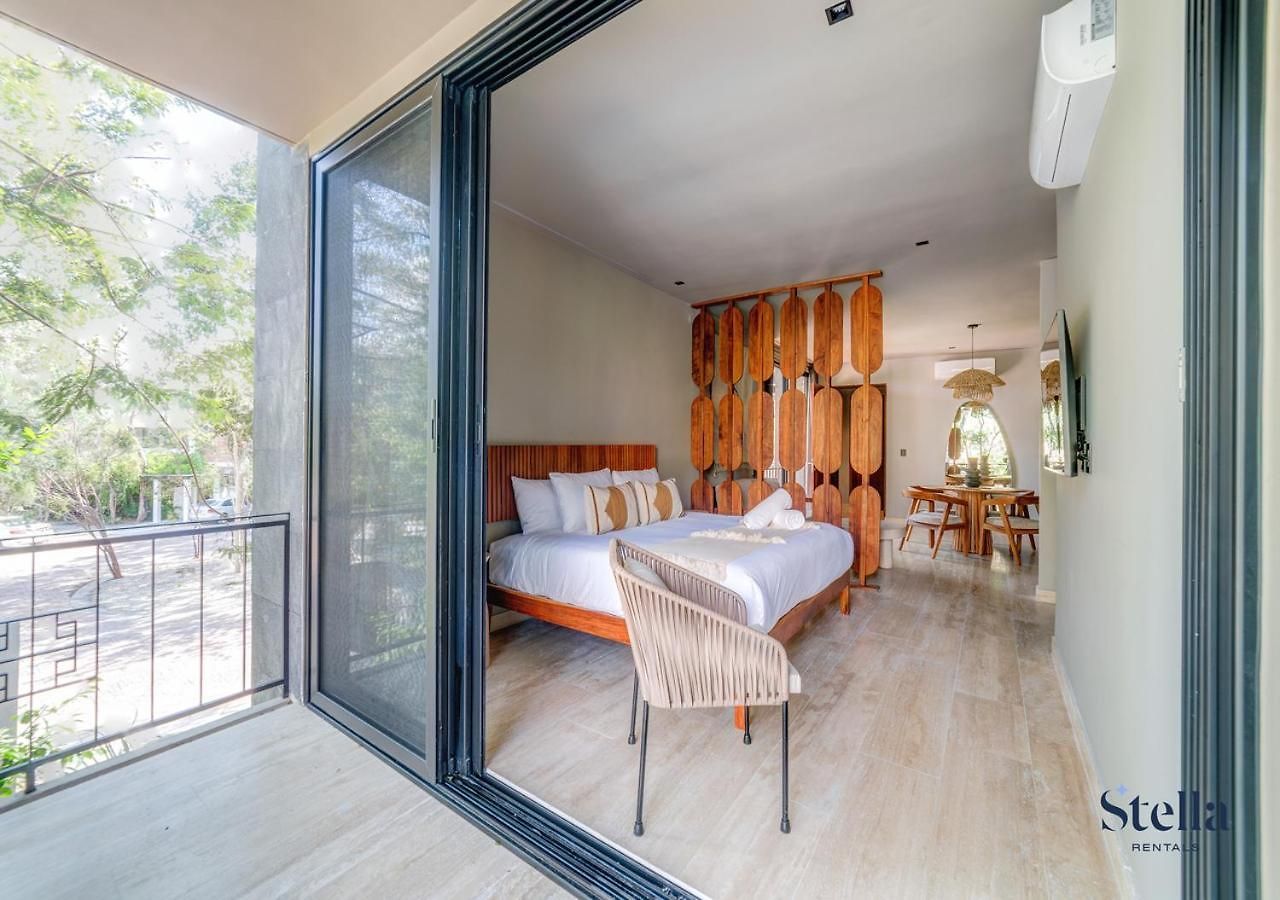 Luxurious Oasis Jacuzzi With Art Gallery And Pool Apartment Tulum
