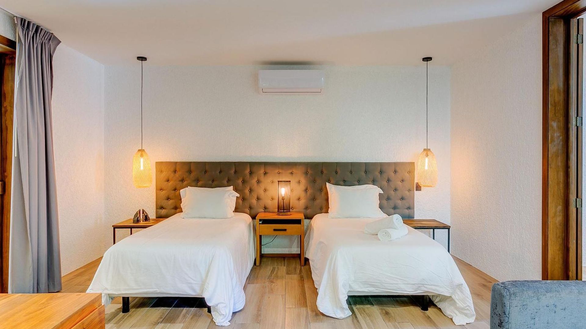 Apartment Luxurious Oasis Jacuzzi With Art Gallery And Pool *