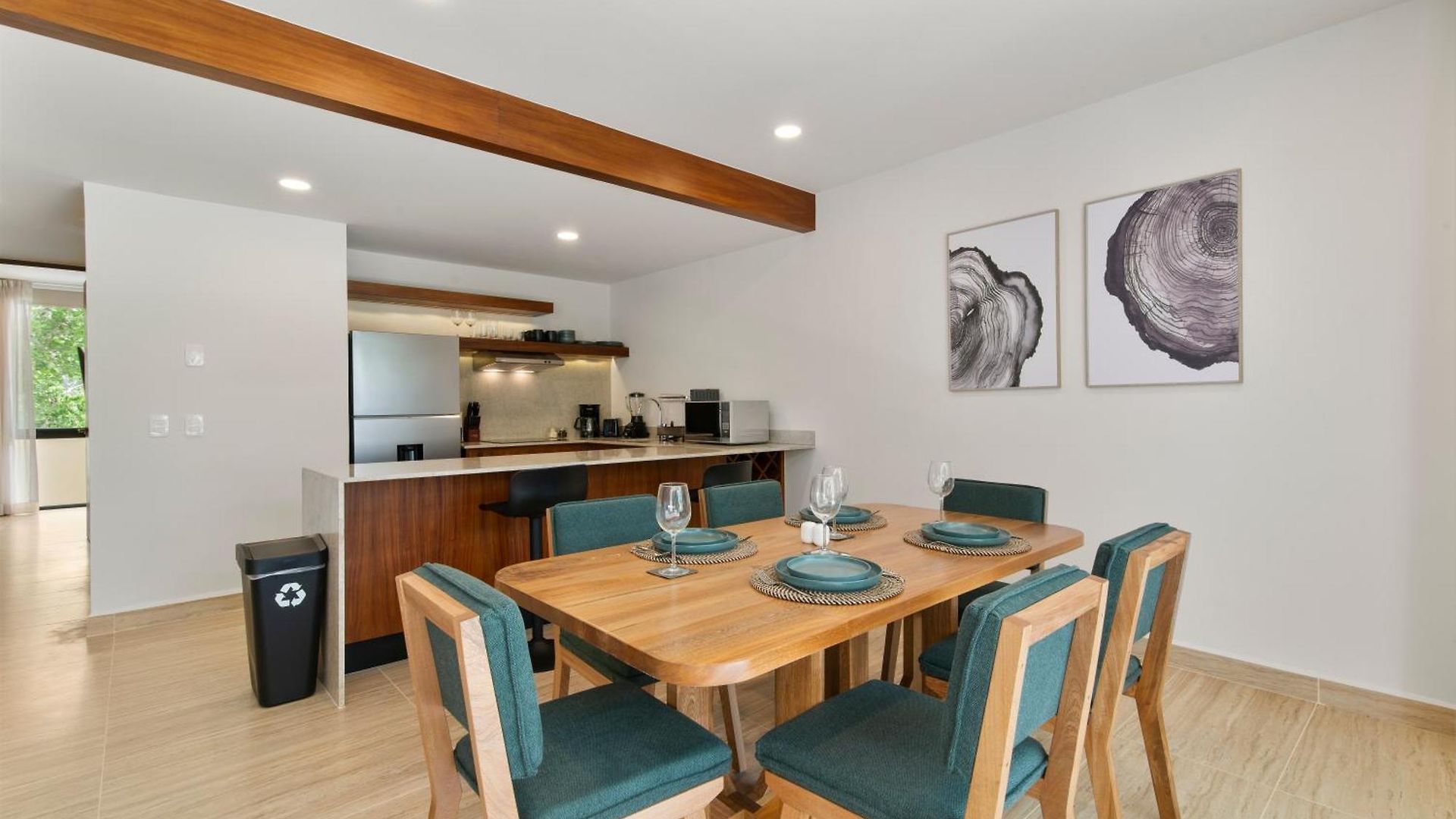 Holiday home Tropical 2 Bedroom | Private Balcony & Rooftop | Casago *