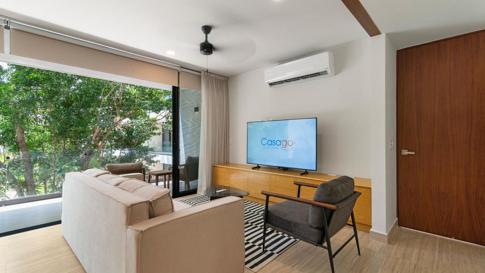 Tropical 2 Bedroom | Private Balcony & Rooftop | Casago *