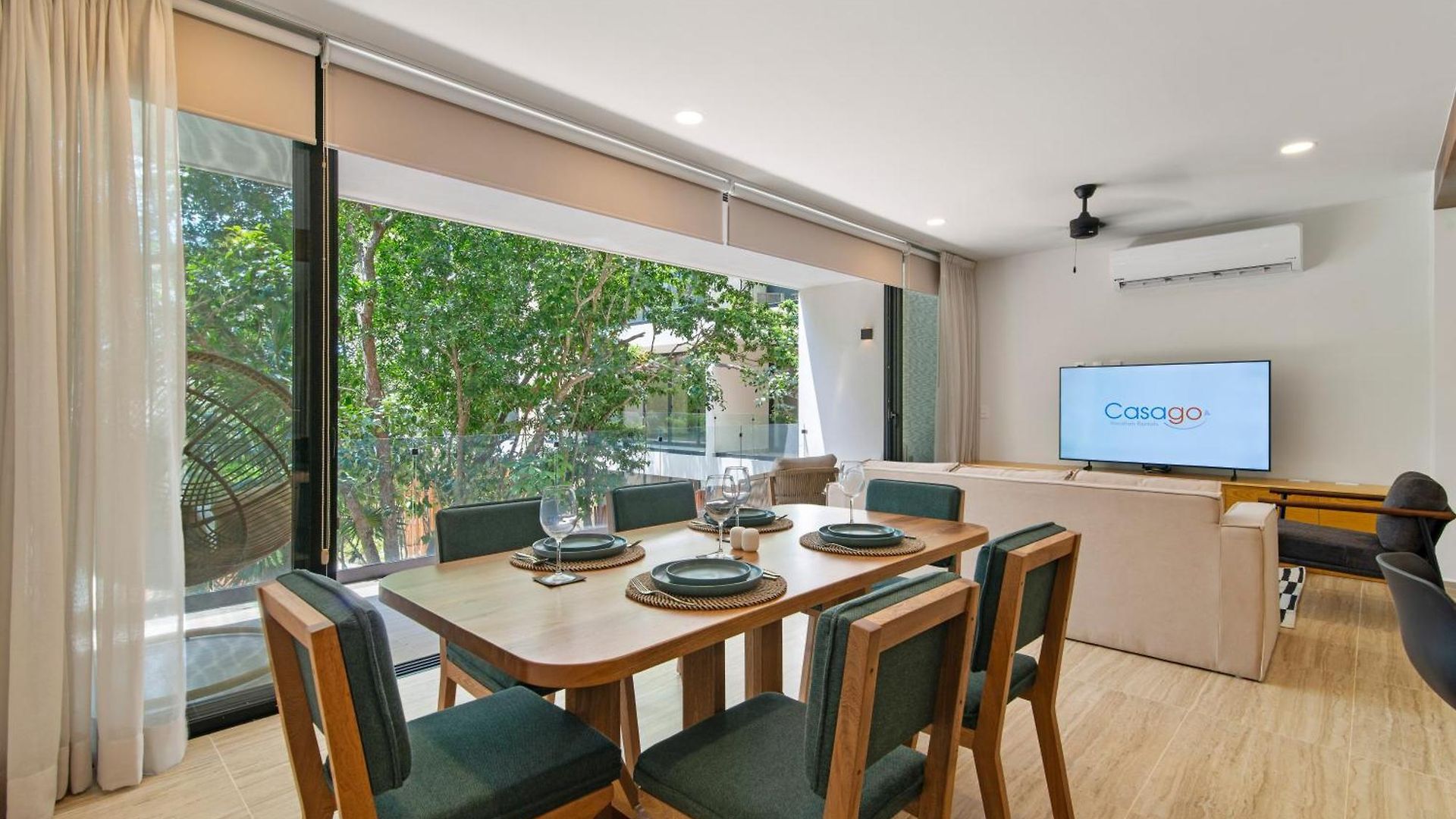 Tropical 2 Bedroom | Private Balcony & Rooftop | Casago Holiday home *