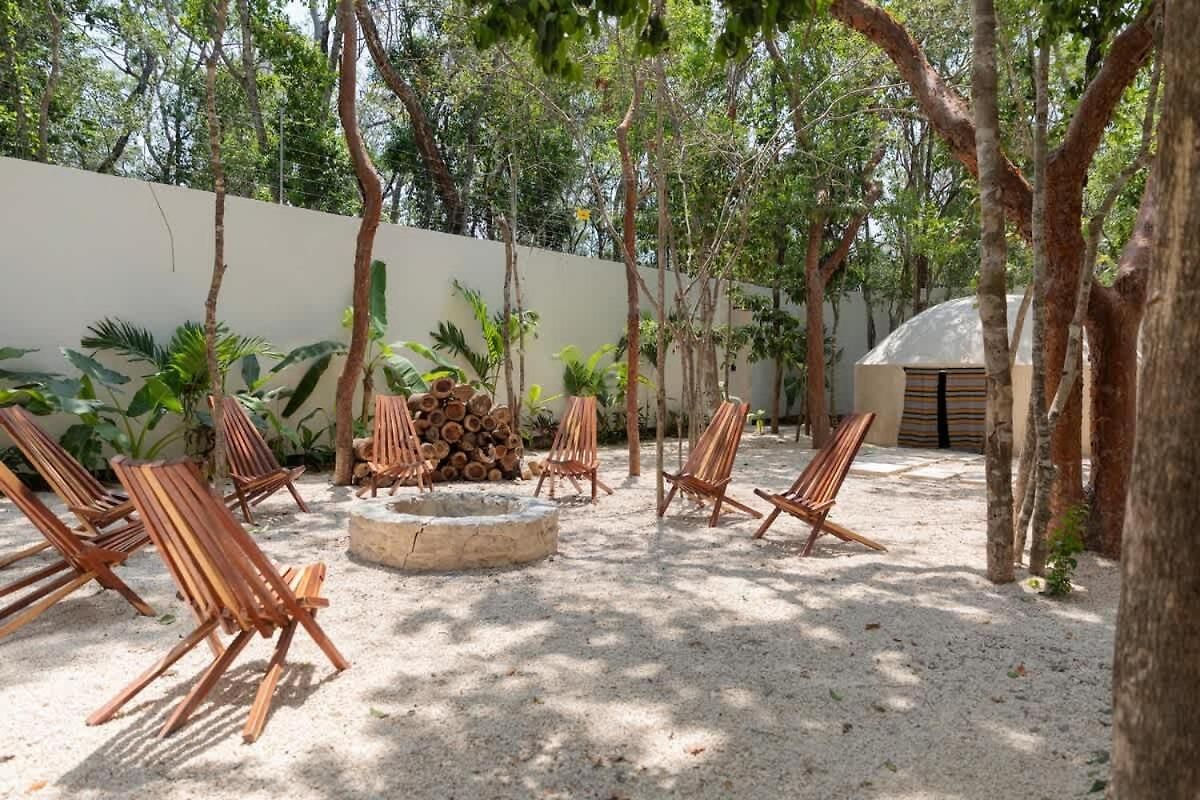 Hacienda Babylon - 9 10 Pools Gym & Sauna *